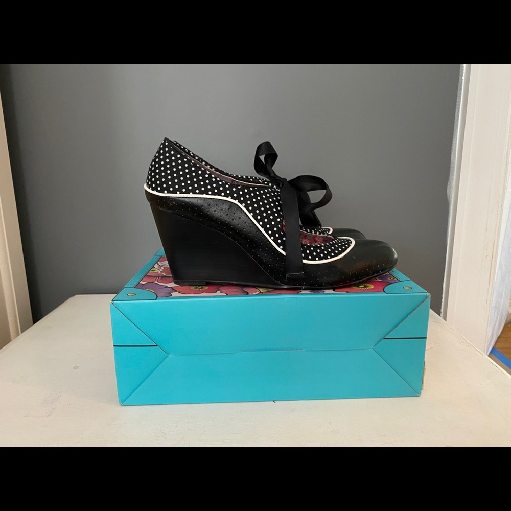 Poetic License Wedge Pumps Brightly Beaming